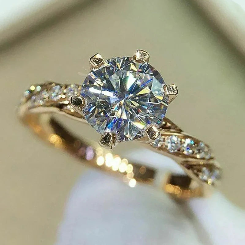 Huitan Sparkle Solitaire Ring