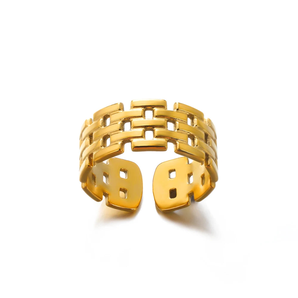 Luna Gold Ring