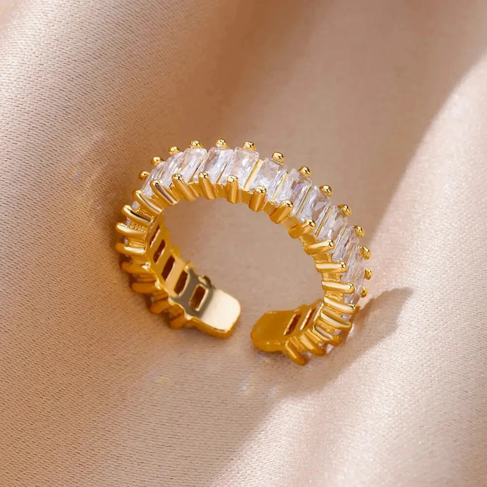 Luna Gold Ring