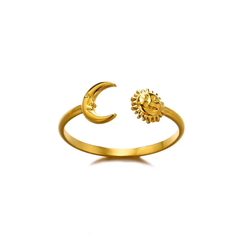 Luna Gold Ring