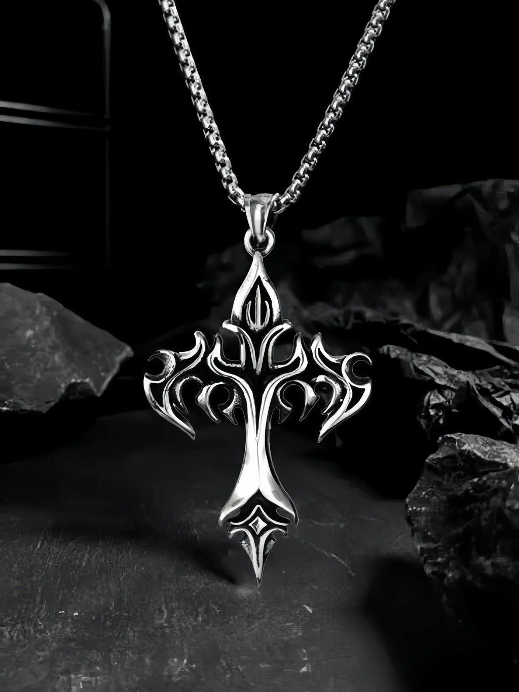 1PCS Fashion Retro Flame Cross Pendant Necklace Men's and Women's Long Chain Punk Gothic Fashion Accessories