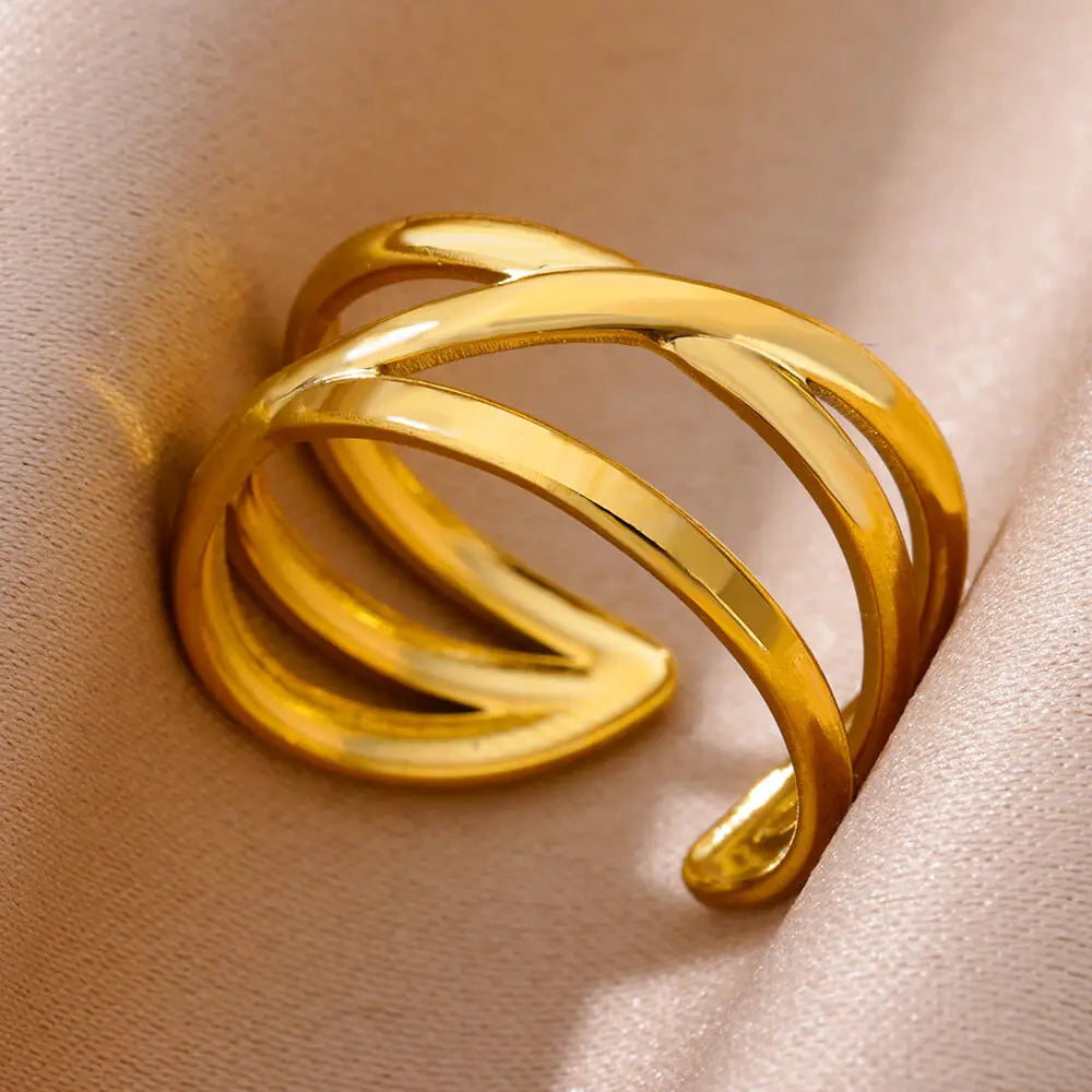 Luna Gold Ring