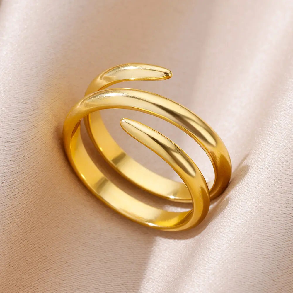 Luna Gold Ring